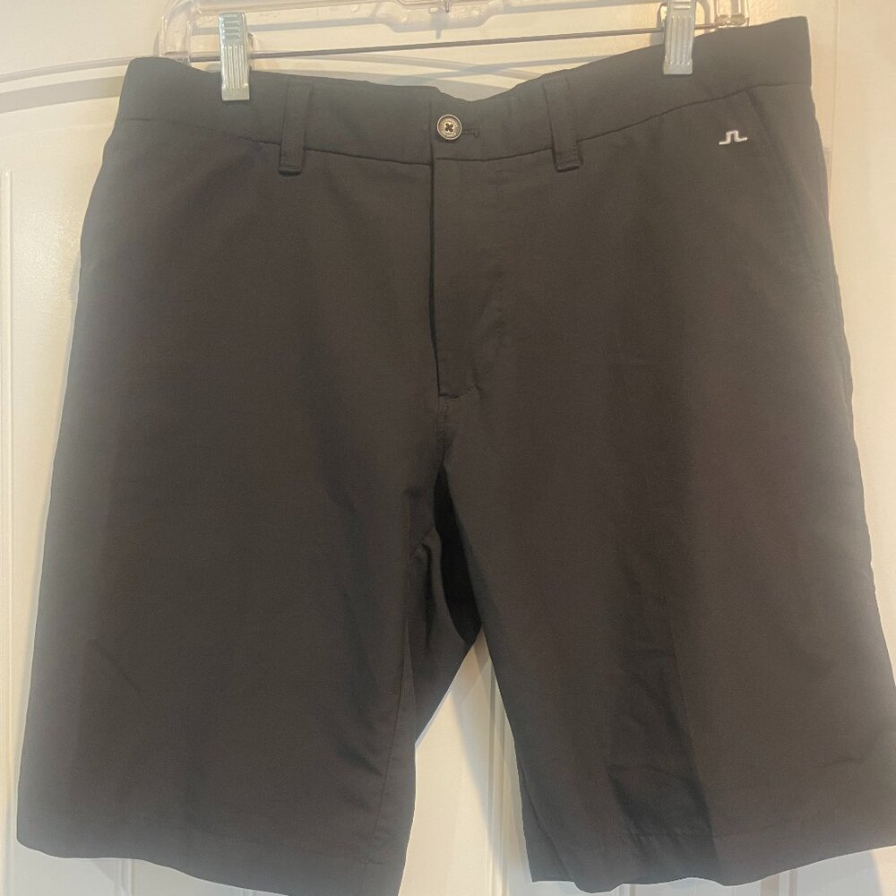 J.Lindeberg Men's Golf Shorts – Size 32 – Black – Performance Polyester
